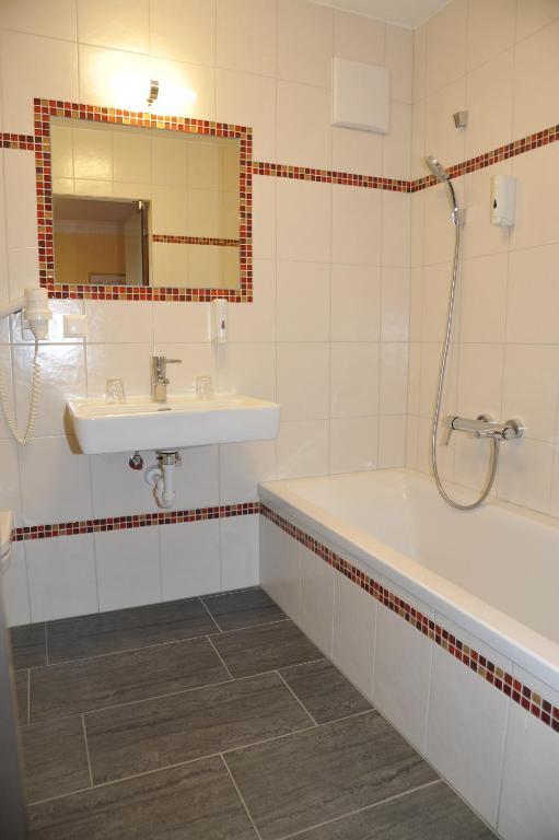 Hotel Gasthof Kamml Wals-Siezenheim Room photo